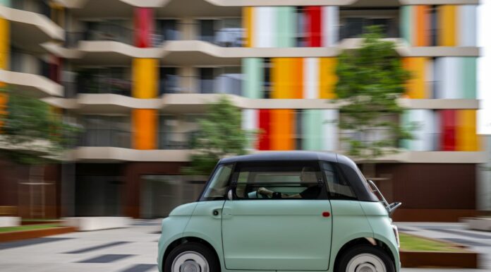 Nuova Fiat Topolino “elettrizza” la mobilità urbana