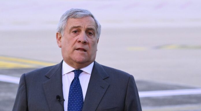 Ue, Tajani “Il Ppe non si alleerebbe mai con Afd e con la Le pen”
