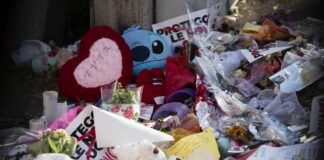 Roma, ragazza uccisa. Funerale a Primavalle. La madre “Ora giustizia”