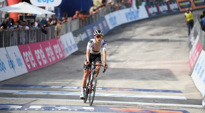 Colpo doppio di Hindley al Tour, tappa e maglia gialla