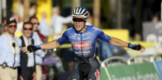 Tripletta di Philipsen al Tour, Vingegaard resta in giallo