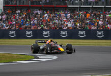 Verstappen in pole a Silverstone, Leclerc 4° e Sainz 5°