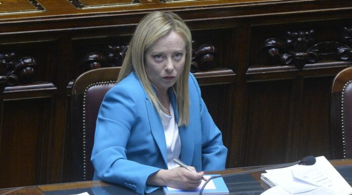 Meloni “L’Italia aderisce alla Convenzione contro le bombe a grappolo”