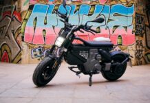 Nuovo Bmw CE 02, eParkourer per una mobilità tutta nuova