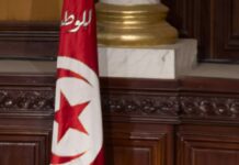 الحكومة التونسية تنفي زيادة أسعار الوقود والسلع الغذائية الأساسية