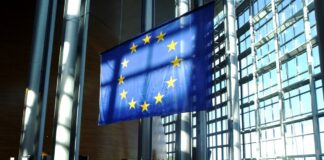 L’Ue vuole evitare carenze di semiconduttori, via libera al Chips Act