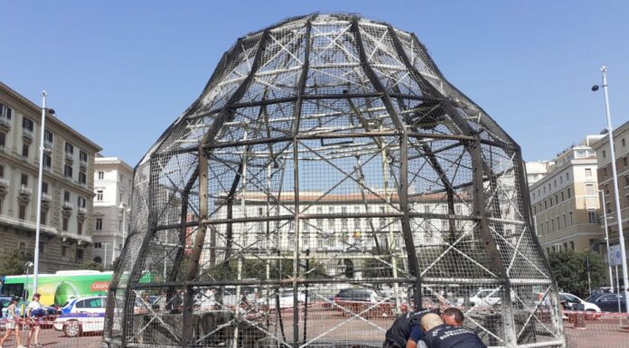 Napoli, la “Venere degli stracci” di Pistoletto distrutta da un incendio