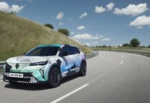 Prime immagini del nuovo Renault Scenic E-Tech Electric