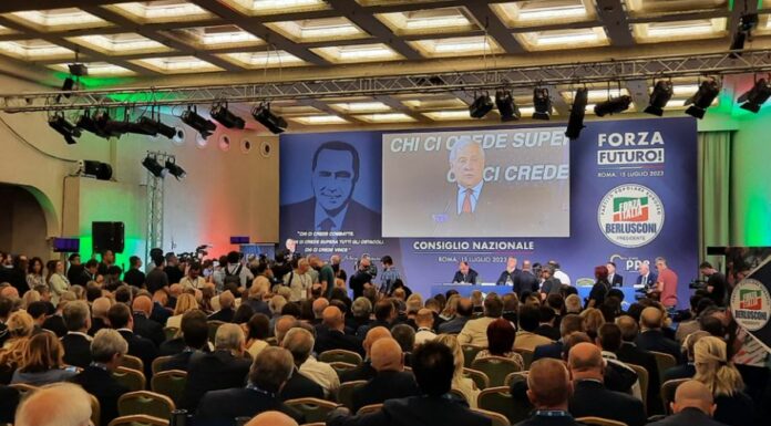 Fi, Tajani eletto segretario nazionale all’unanimità