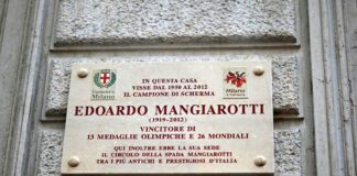 Milano, in via Solferino una targa dedicata a Edoardo Mangiarotti