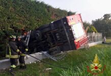 Incidente stradale nel Torinese, muore vigile del fuoco