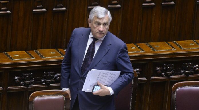 Zaki, Tajani “Nessun baratto con il caso Regeni”
