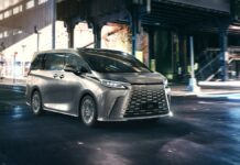 Lexus presenta LM, il monovolume di lusso