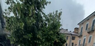 Bomba d’acqua nel’Est di Milano e in Brianza. A Ornago crolla muretto