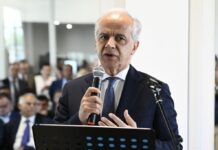 Piantedosi “Lampedusa merita il Nobel per l’accoglienza dei migranti”