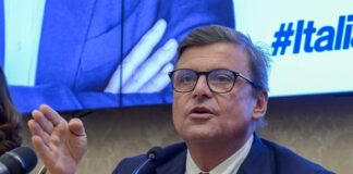 Salario minimo, Calenda “Porteremo a casa la legge”