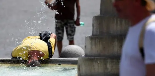 Caldo in aumento in Italia, giovedì 27 agosto bollino rosso in tre città