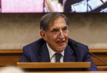 Vitalizi, La Russa “Materia si può riprendere”