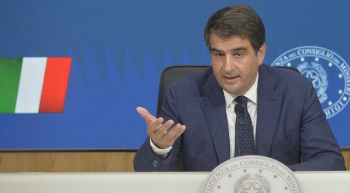 Pnrr, Fitto “Difficoltà evidente di completare tutti gli interventi”