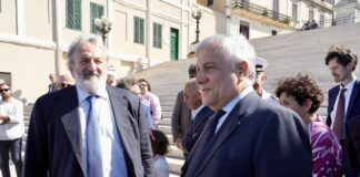 Emiliano a Brindisi con Tajani, riunione Corridoio 8 e visita alla Base Onu