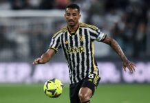 Milan avanti due volte, la Juve rimonta e vince ai rigori