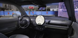 Nuova Mini ancora più digitale con un display circolare Oled