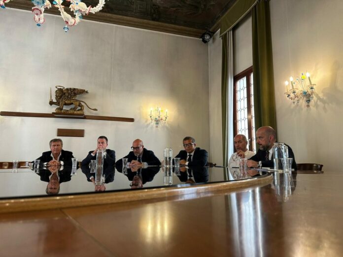 Brugnaro incontra FIAIP