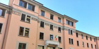 Incendio in una casa di riposo a Milano, 6 morti