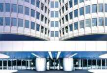 Il Gruppo Bmw alza le previsioni per il 2023