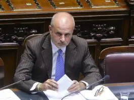 Hantavirus, Schillaci “I cittadini devono stare tranquilli, non è il Covid”. Negativi i test analizzati a Milano e allo Spallanzani