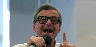 Calenda “Sul salario minimo convincerò la Meloni”