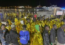 Un’altra notte di sbarchi di migranti a Lampedusa