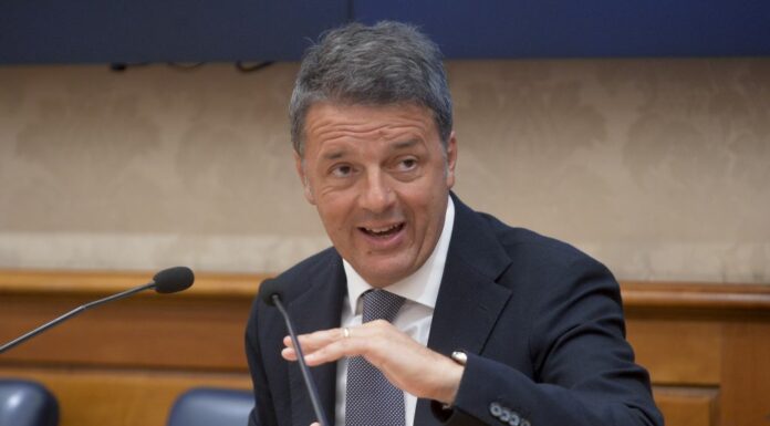 Salario minimo, Renzi “Andrebbe chiuso il Cnel e riaperto il Parlamento”