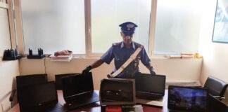 Sorpreso con una cassaforte in strada a Roma, arrestato