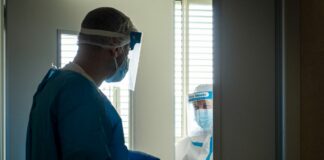 Covid, nuovi casi in calo nell’ultima settimana