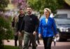 Ucraina, von der Leyen “Pieno sostegno a Zelensky, dall’Ue fondi per droni e missili”