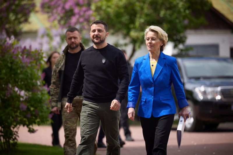 Ue-Ucraina, von der Leyen “Incontro produttivo con Zelensky ad Atene”