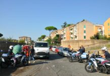 Controlli a tappeto della polizia nel quartiere di San Basilio a Roma