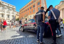 Turisti nel bersaglio dei borseggiatori, nove arresti a Roma