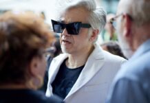 Morgan insulta il pubblico a Selinunte, poi le scuse social