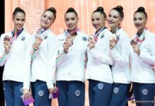 Farfalle di bronzo con i cinque cerchi ai Mondiali di Valencia