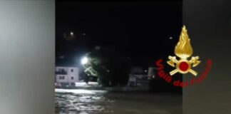 Strade chiuse, allagamenti e treni rallentati a causa del maltempo