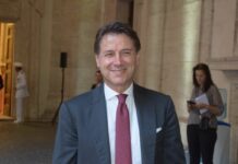 Conte “Meloni disperata, usa strumenti di distrazione di massa”