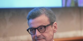 Calenda “Mettere le risorse sulla sanità”