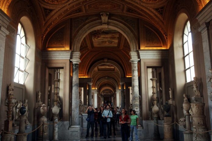 ALL'INTERNO DELLE MURA DELLO STATO DEL DELLE