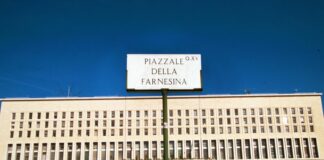 Colpo di Stato in Gabon. Farnesina “Monitoriamo la situazione, gli italiani siano prudenti”