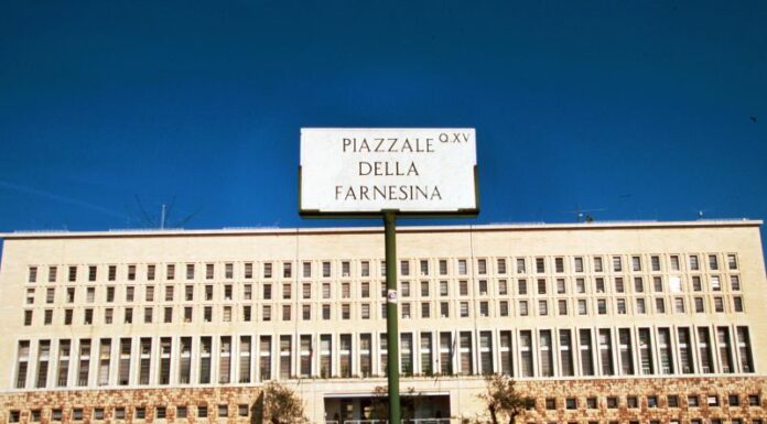 Colpo di Stato in Gabon. Farnesina “Monitoriamo la situazione, gli italiani siano prudenti”