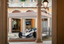 La Brabham Bmw BT52 di F.1 in mostra alla House of Bmw di Milano
