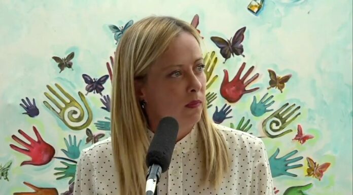 Meloni a Caivano “Non possono esistere zone franche”