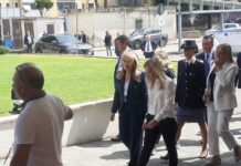 Meloni a Caivano “Non possono esistere zone franche”